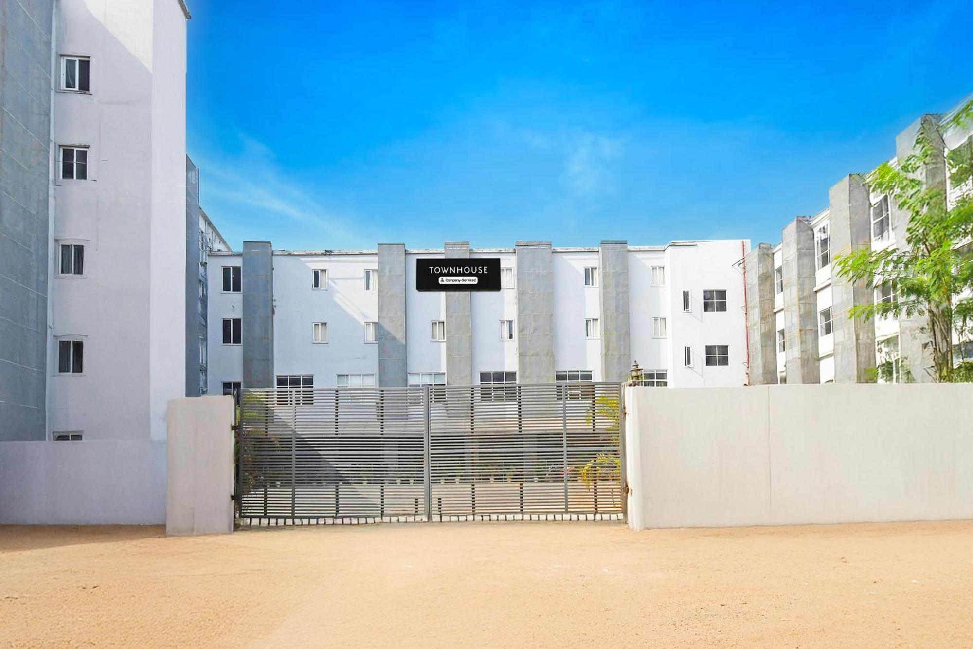 Hotel Super Townhouse Mancheswar Industrial Estate 3*